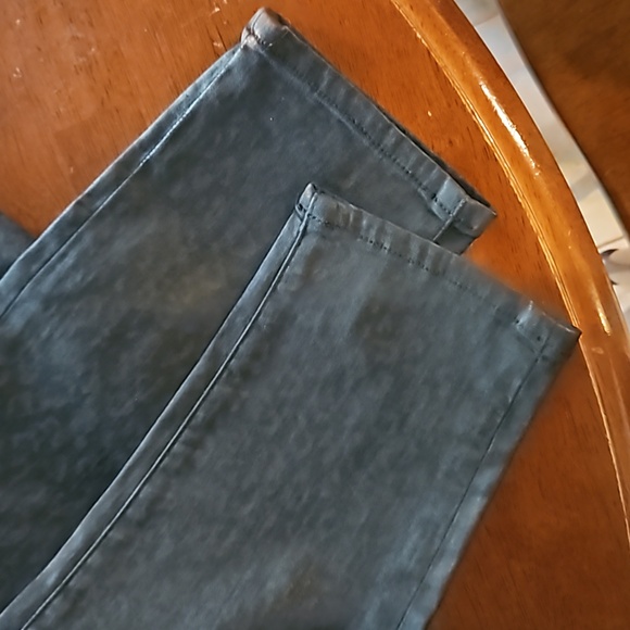 Authentic Roberto Cavalli Jeans animal print NWT - Picture 5 of 5